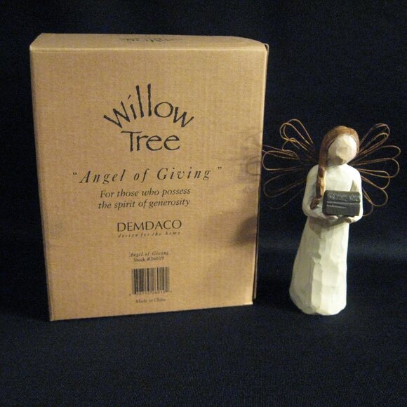 WILLOW TREE ANGEL OF GIVING - NIB - Picture 1 of 3